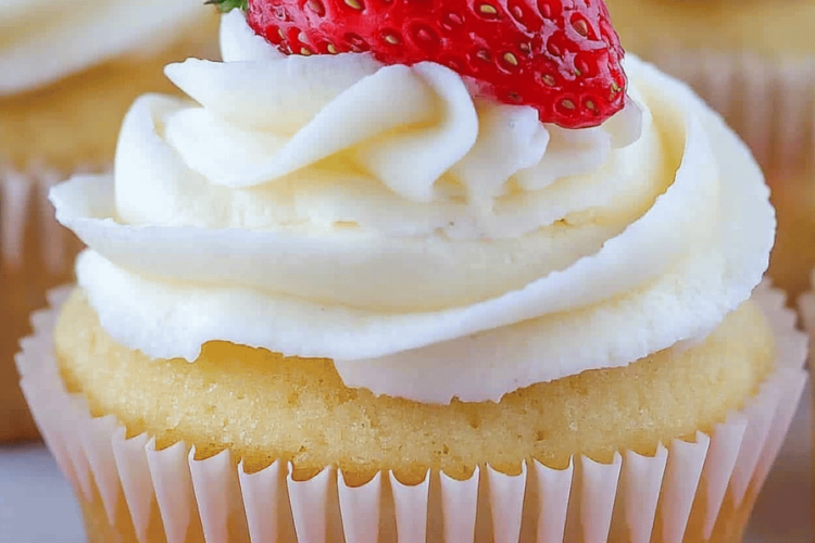 strawberry shortcake cupcakes