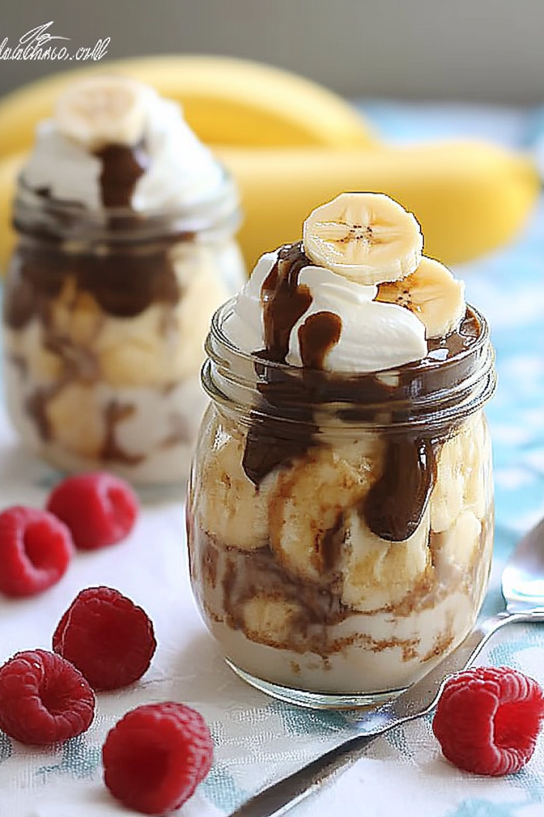 banana dessert jar