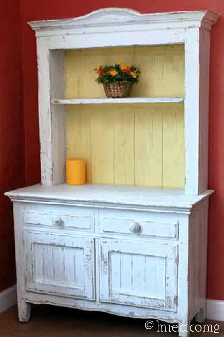 paint furniture